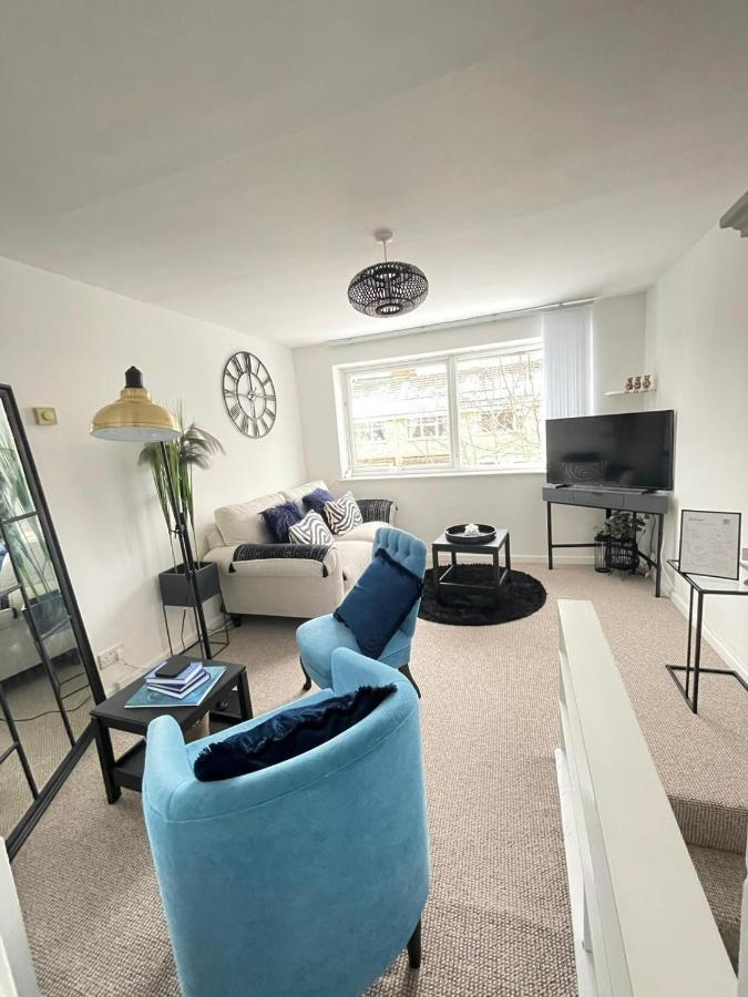 Lovely 1 Bed Home Near Hospital, With Parking & Garden Work Contractor Leisure, Sapphire Cambridge  Ngoại thất bức ảnh